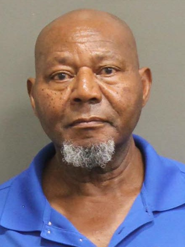 Fotografía proporcionada por autoridades de Madubiri Nwoke, conductor acusado de DUI en Nashville.