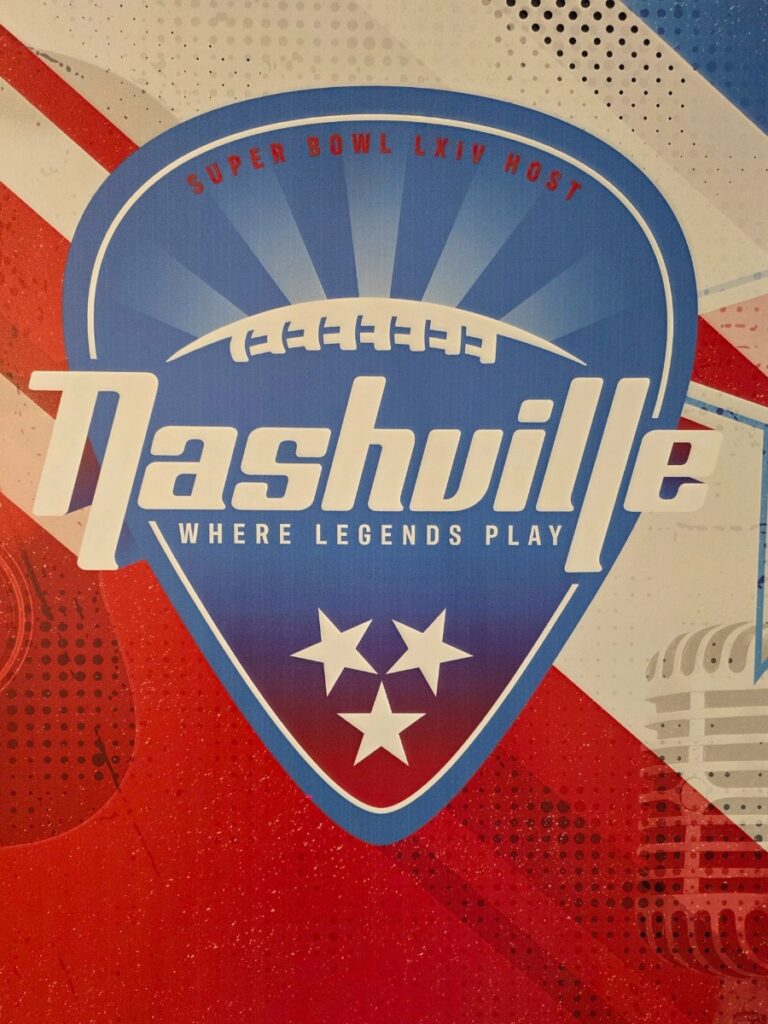 Logo oficial de Nashville como sede del Super Bowl LXIV
