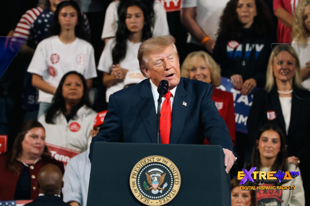 Donald Trump durante su discurso en el F&M Bank Arena de Clarksville, Tennessee.