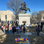 COMUNIDAD ESTUDIANTIL SOLICITA FRENTE AL CAPITOLIO DE TN REFORMA EN LA LEY DE LAS ARMAS