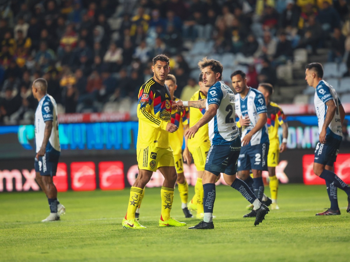 Jugadores de Club América muestran frustración tras empate sin goles ante Pachuca en Jornada 3 Clausura 2026, extendiendo sequía a 270 minutos