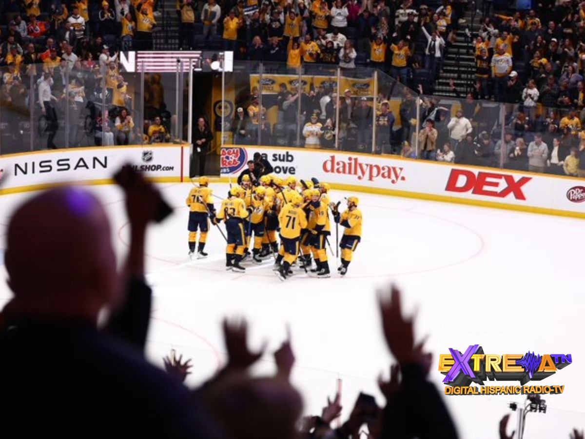 Nashville Predators celebran victoria en overtime vs Edmonton Bridgestone Arena 2026