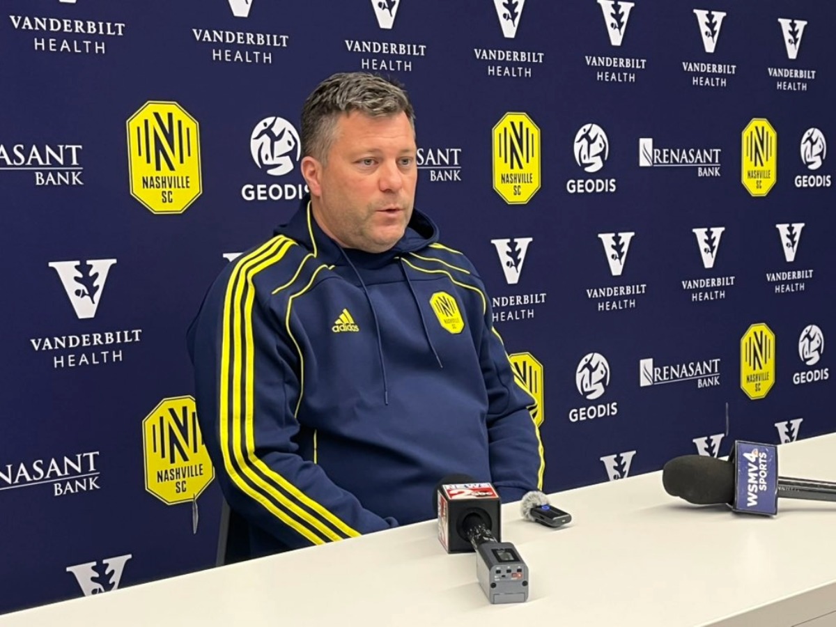 BJ Callaghan en conferencia prensa pretemporada Nashville SC 2026 Vanderbilt Health