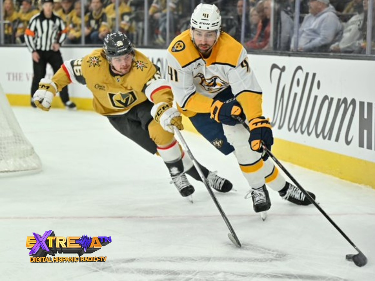 Nicolas Hague de Nashville Predators persigue a rival de Vegas Golden Knights en partido 2-7