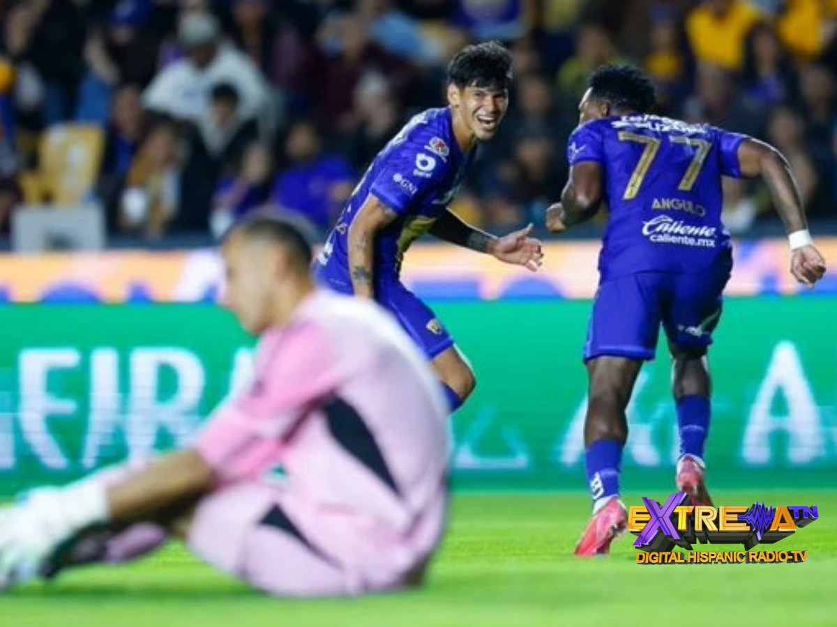 Celebración Pumas tras gol de Robert Morales con Tigres en suelo Jornada 2 Clausura 2026