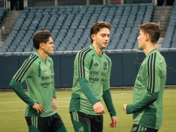 Brian Gutiérrez, Armando González e Israel Reyes de la Selección Mexicana Copa del Mundo durante el entrenamiento en Chicago previo al amistoso ante Bélgica