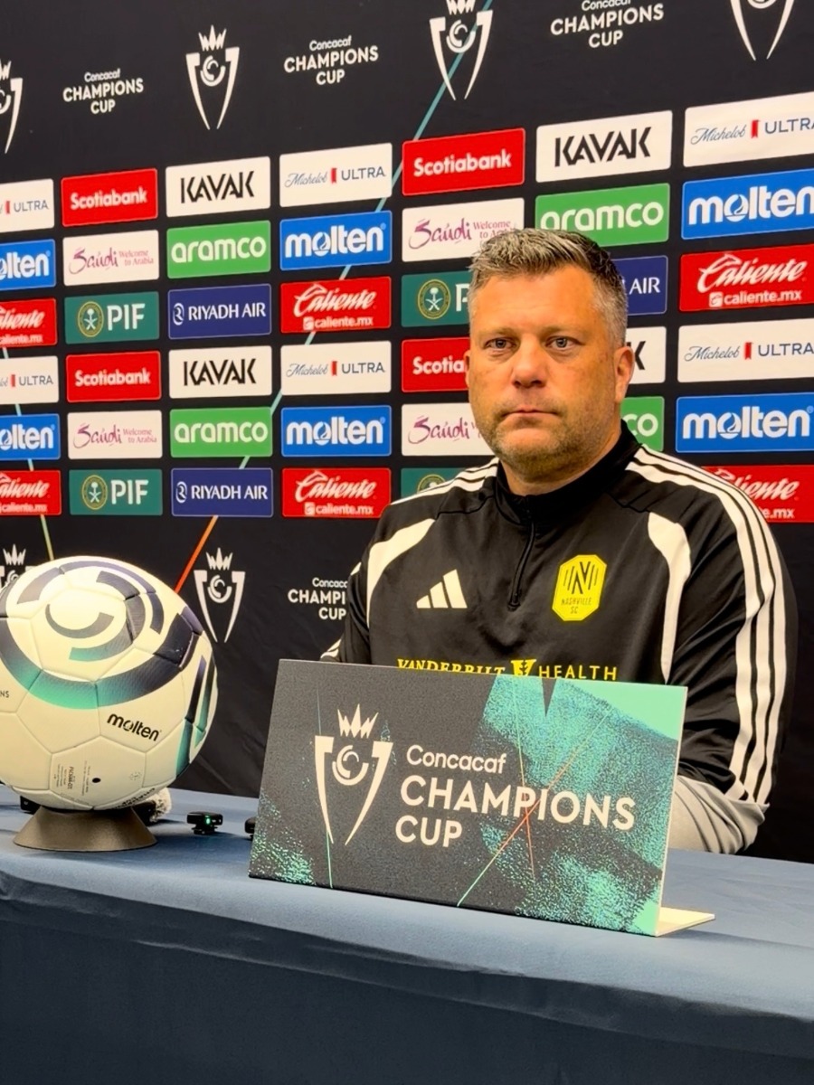 B.J. Callaghan, director técnico de Nashville SC, en la conferencia de prensa previa a la vuelta ante Inter Miami en la Concacaf Champions Cup 2026