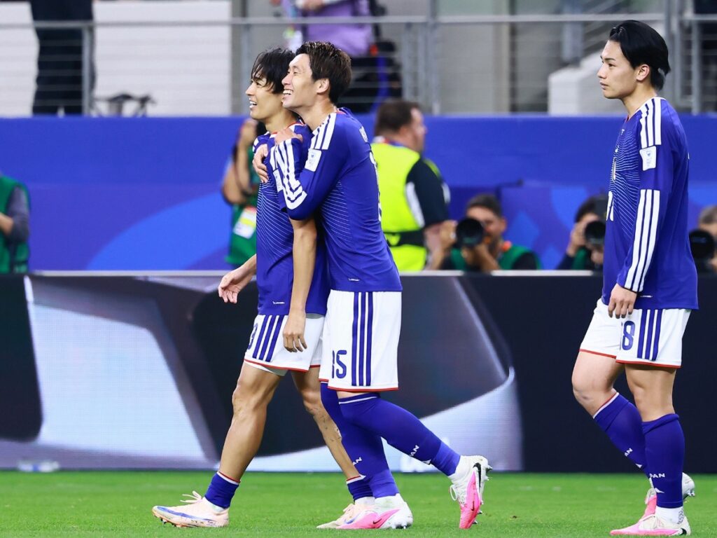 Jugadores de Japón celebrando juntos en el Mundial 2026