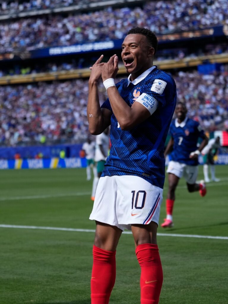 Kylian Mbappé celebrando gol con Francia en el Mundial 2026