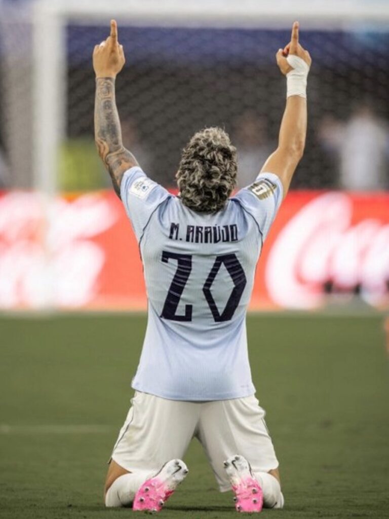 Maxi Araújo celebra el gol del empate de Uruguay en el Mundial 2026