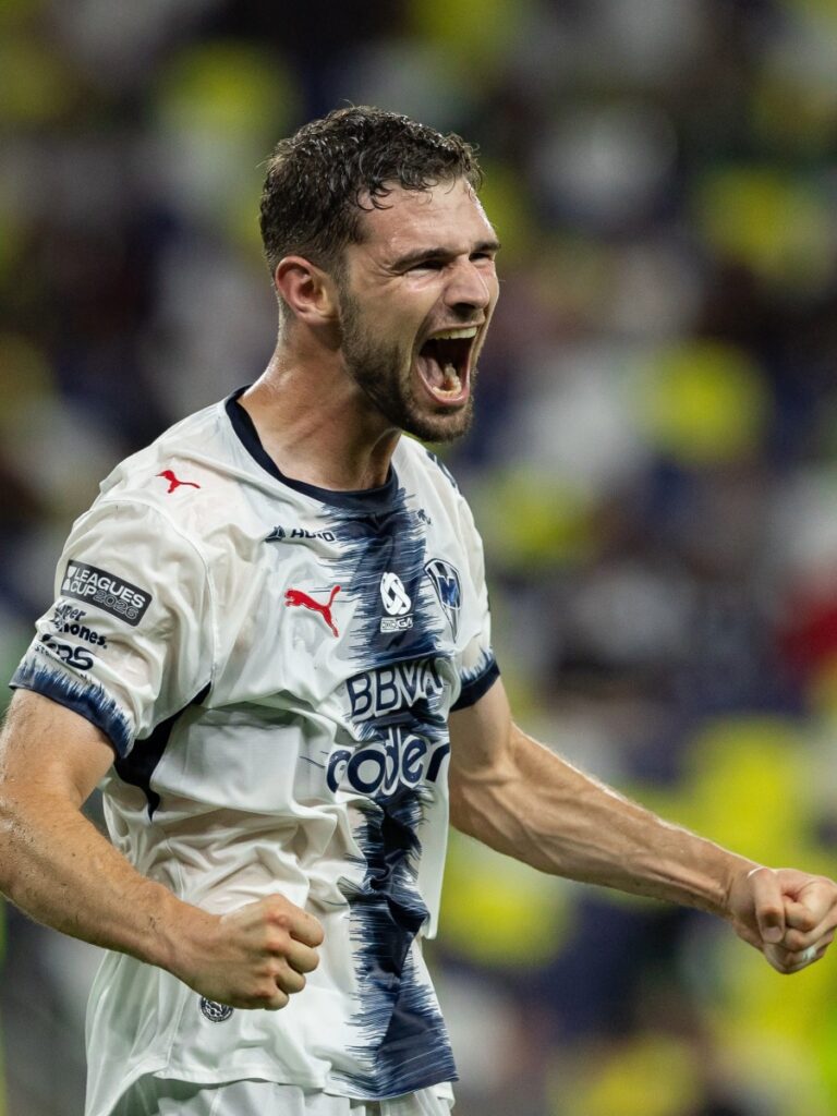 Hugo Cuypers grita eufórico el gol que consumó la agónica remontada de Rayados en el GEODIS Park