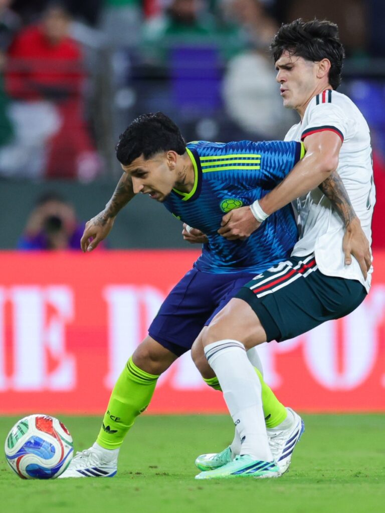 Israel Reyes aplica una férrea marca defensiva en el meritorio empate de la Selección Mexicana